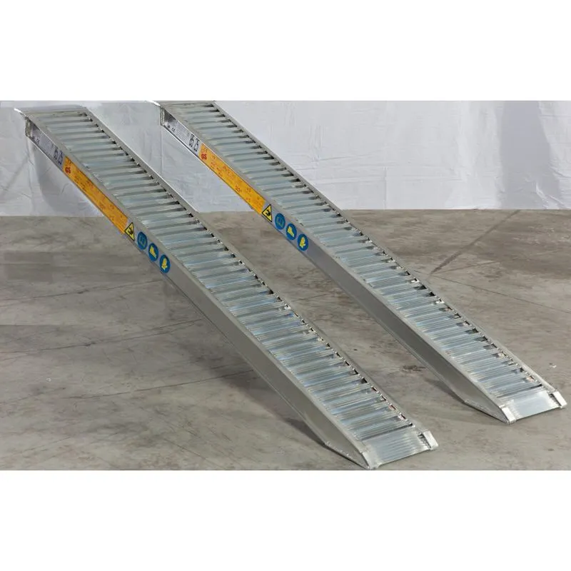 181.35 Rampas de carga en aluminio para rueda y oruga de goma | 3500 mm