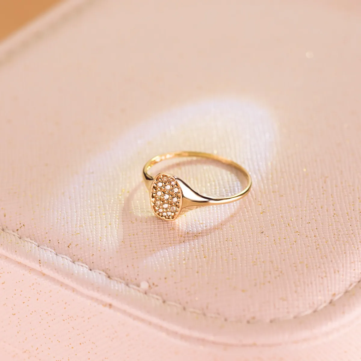 Anillo Oro Sello Circonitas