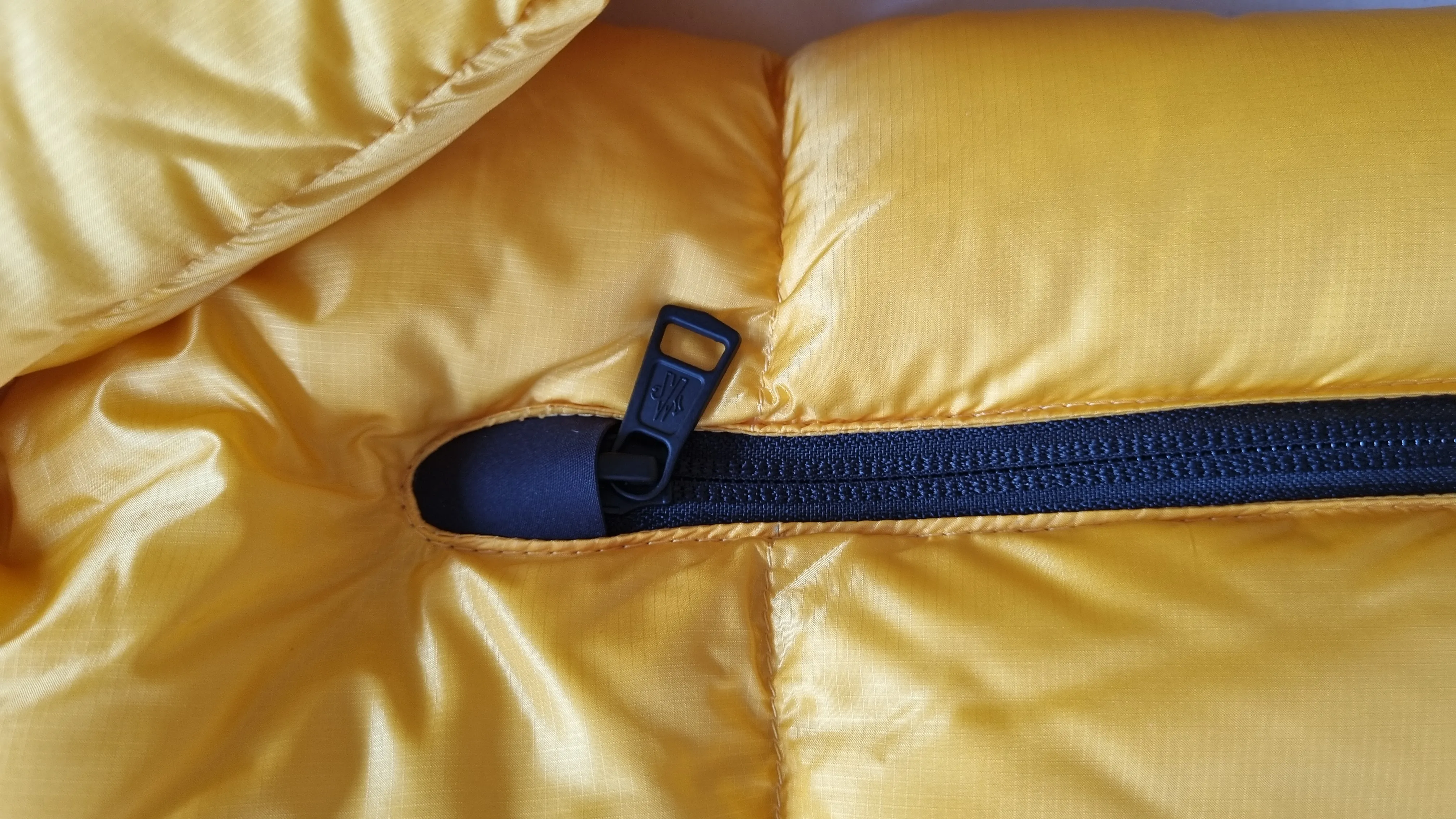 ANORAK HOMBRE MONCLER PEUPLIER 3°  M AMARILLO