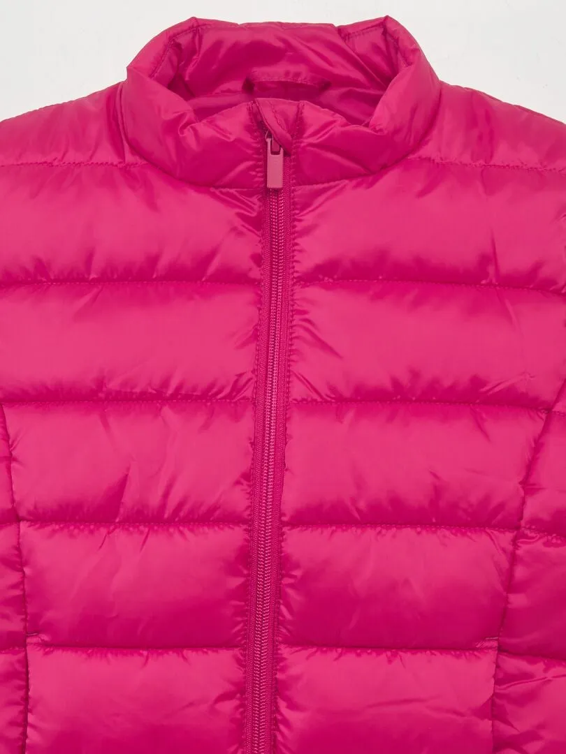 ANORAK LIGERO SIN MANGAS CON CUELLO ALTO  ROSA