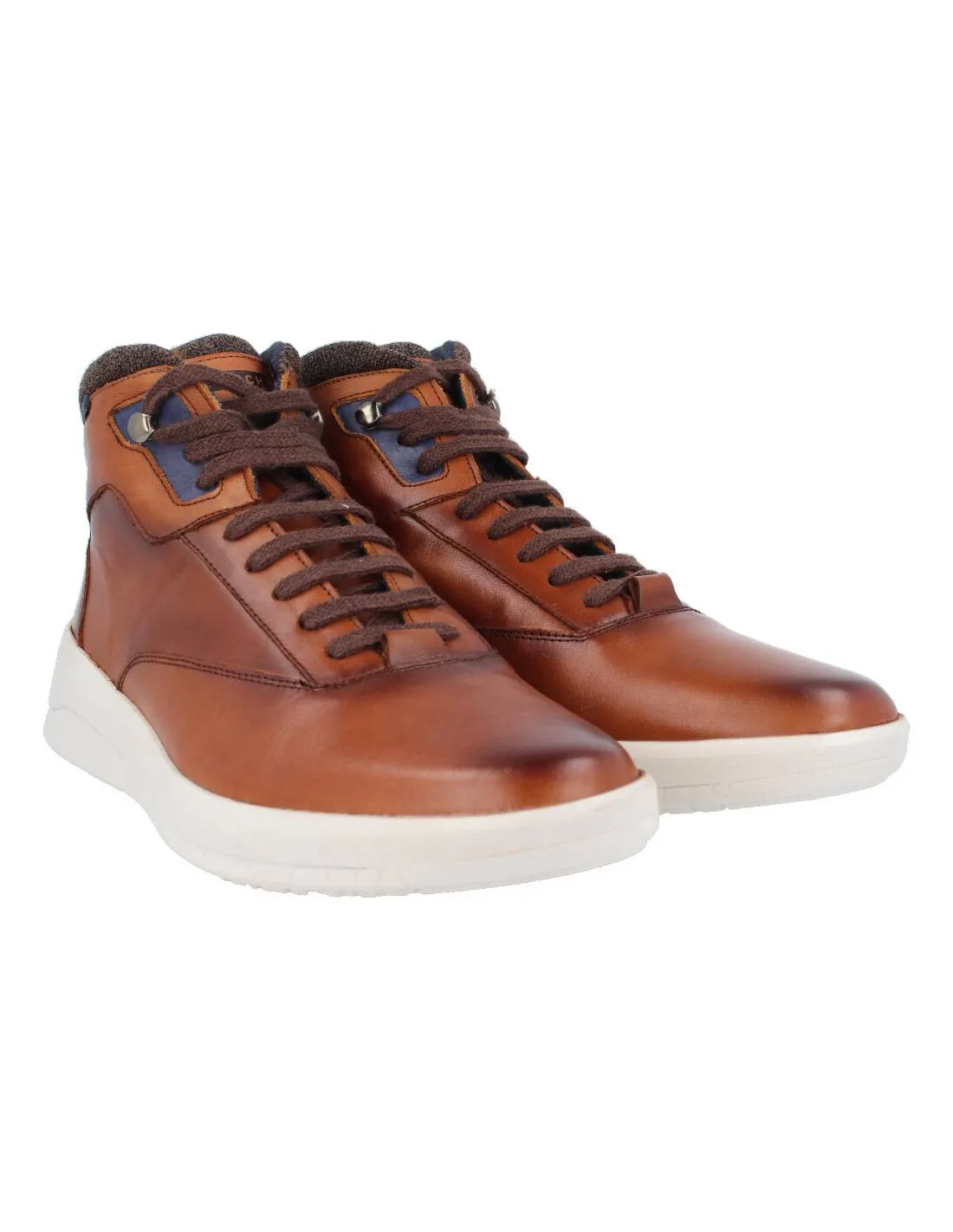 BAERCHI  BOTA FLEXIBLE ACORDONADA CHACO CUERO