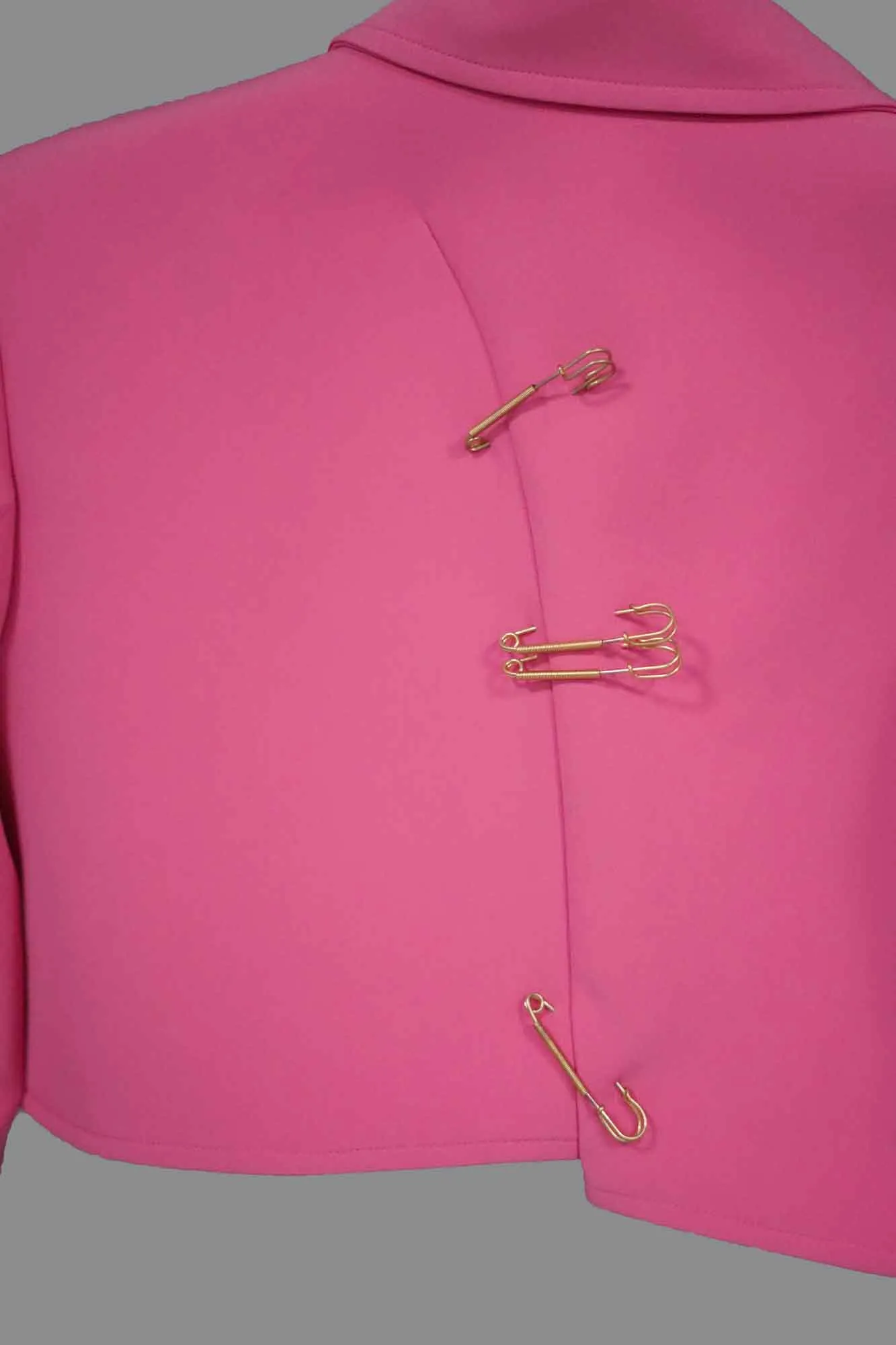 Blazer cropped traje · ROSA ·