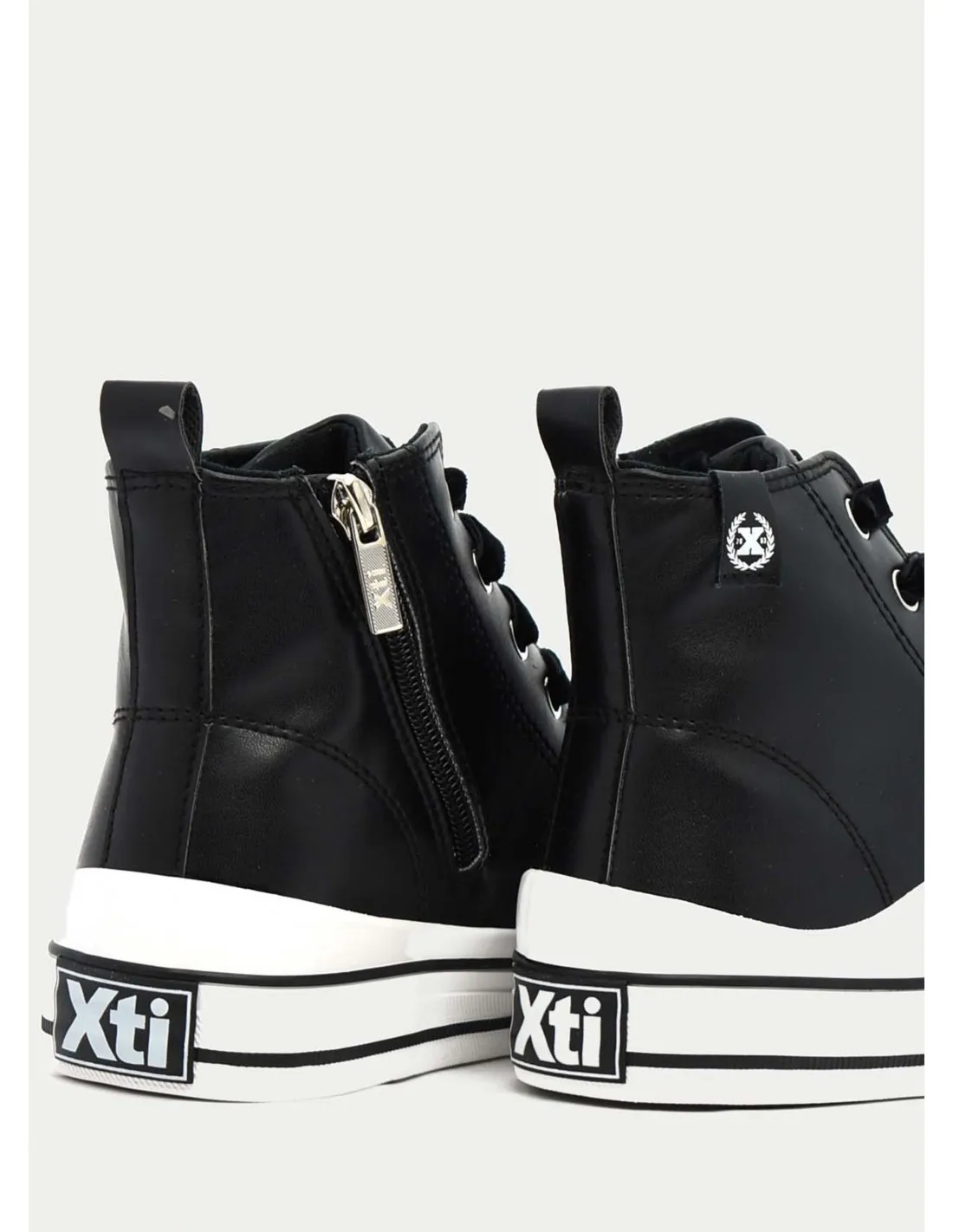 BOTAS Y BOTINES XTI KIDS 150644 NEGRO 