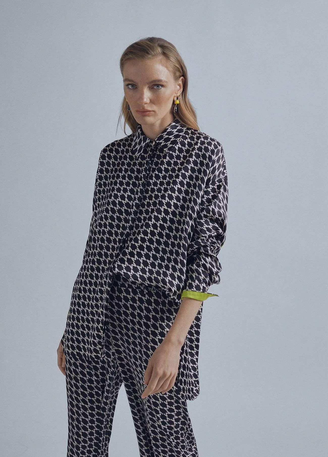 Camisa fluida logoprint Lola Casadedemunt
