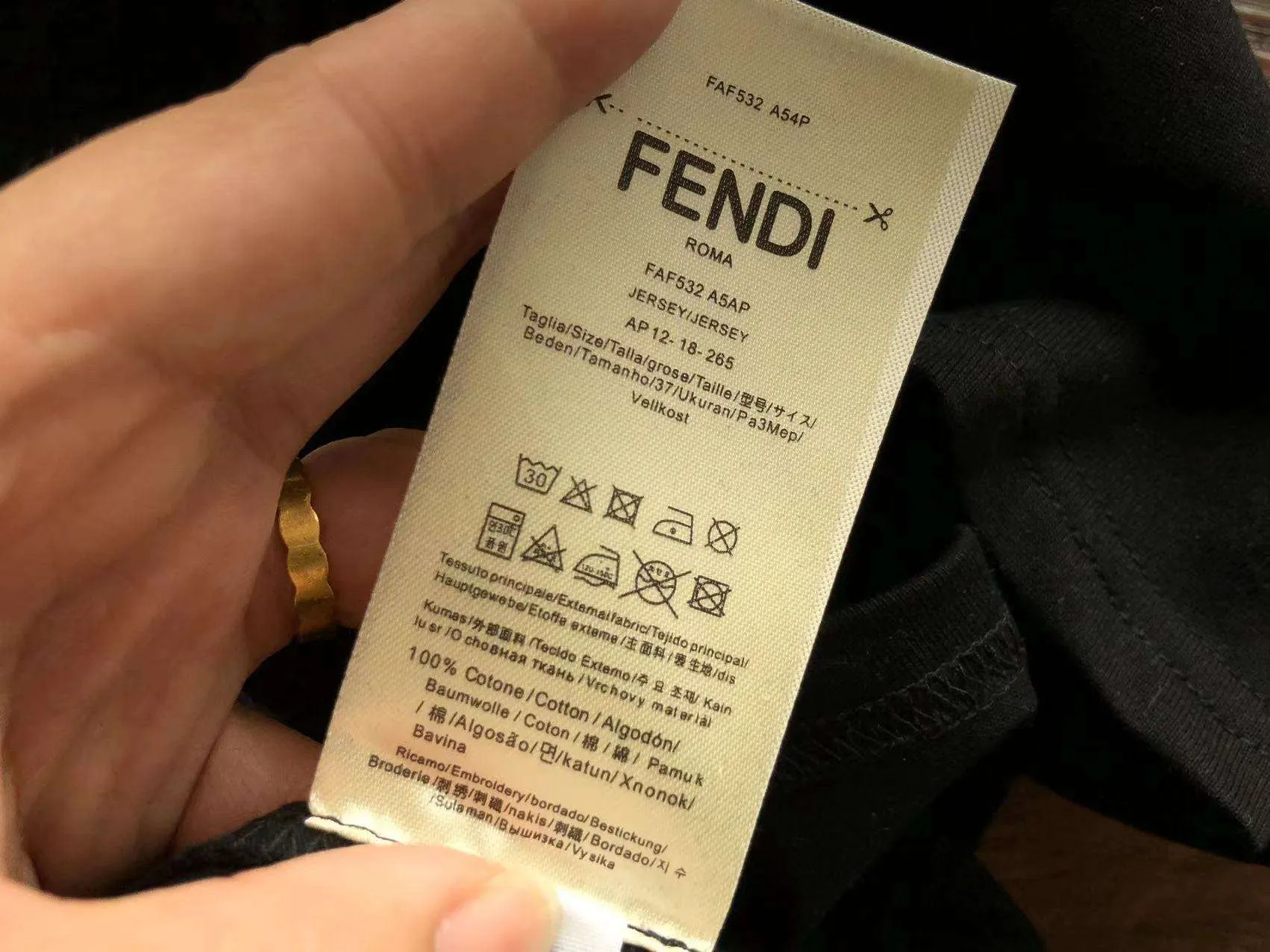 Camiseta Fendi – SS23