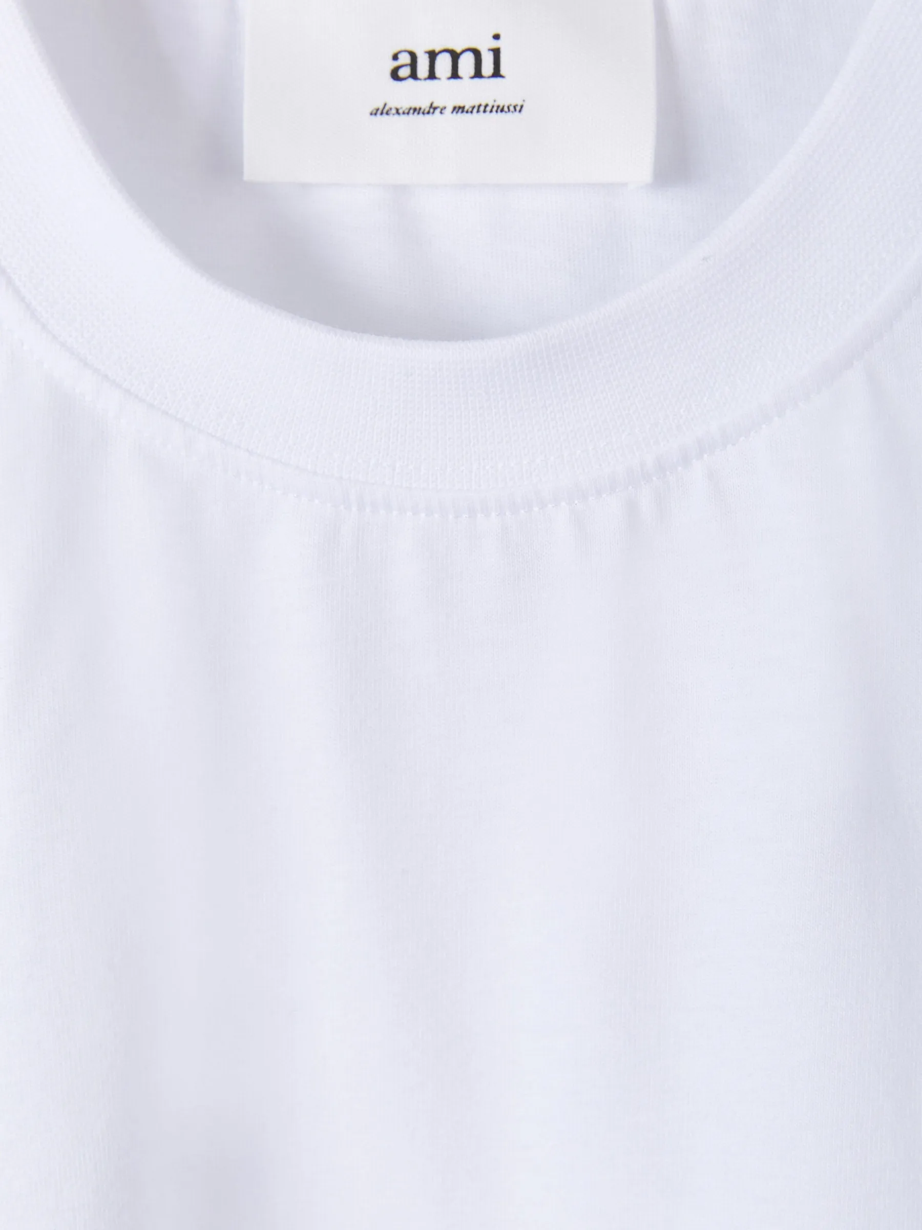 Camiseta Logo Contraste
