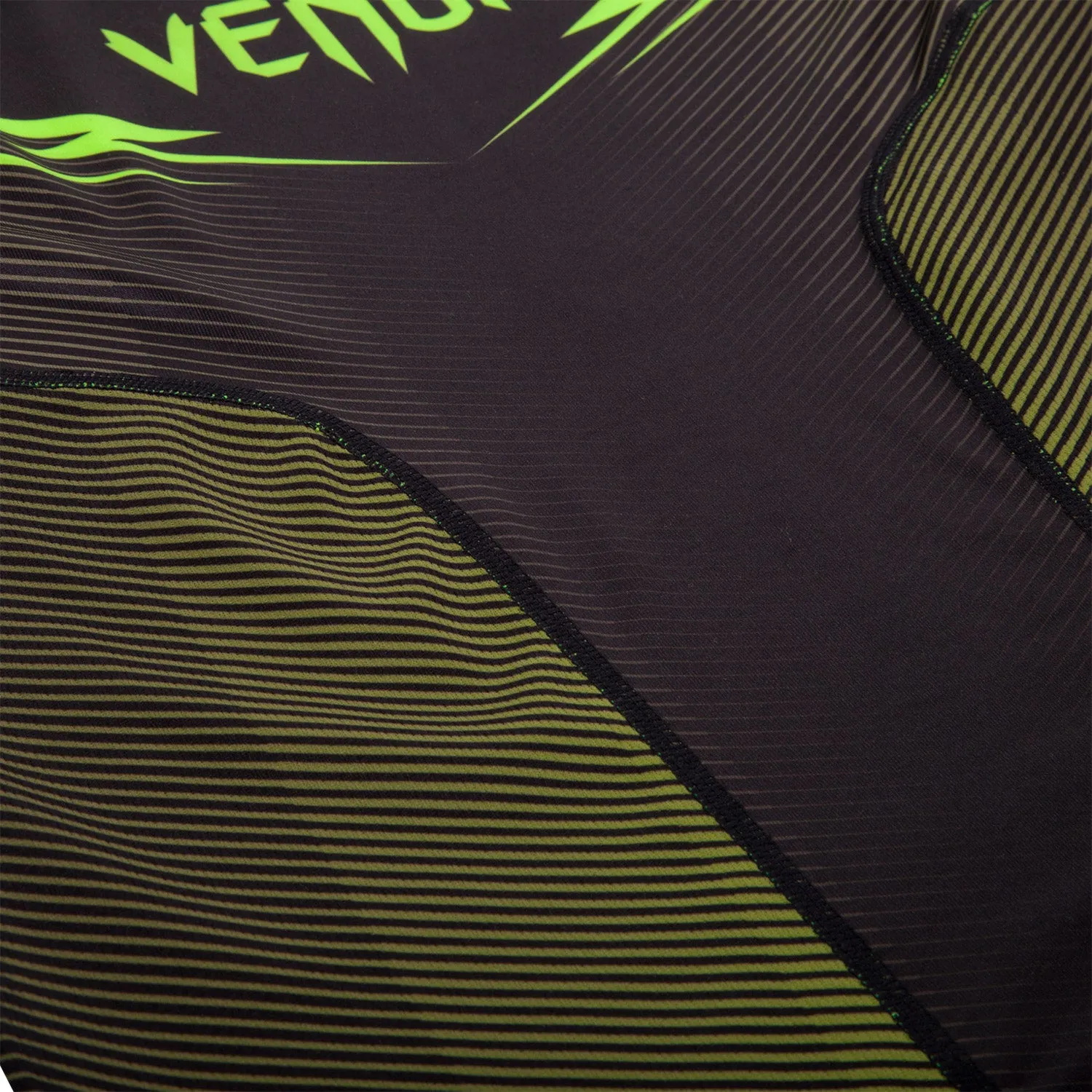 CAMISETA SIN MANGAS VENUM RAZOR  NEGRO/AMARILLO