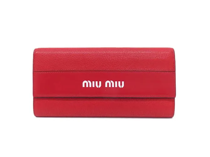 Cartera larga de cuero rojo Miu Miu Roja 