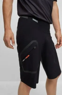 Culote BOSS x ASSOS regular fit de estilo cargo con detalle de la marca