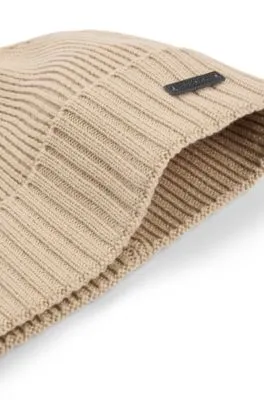 Gorro de punto de canalé en lana merino