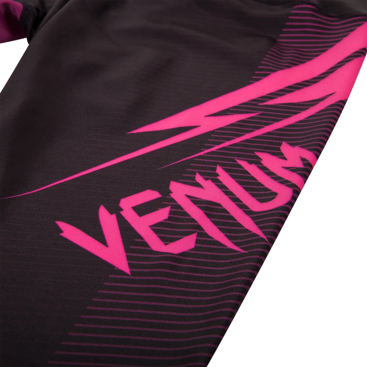LEGGINS CORTOS VENUM RAZOR  NEGRO/ROSA