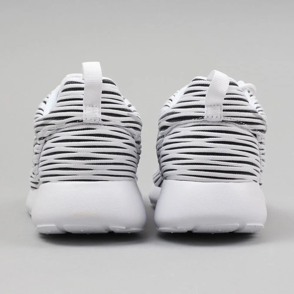 Nike WMNS Roshe One Eng