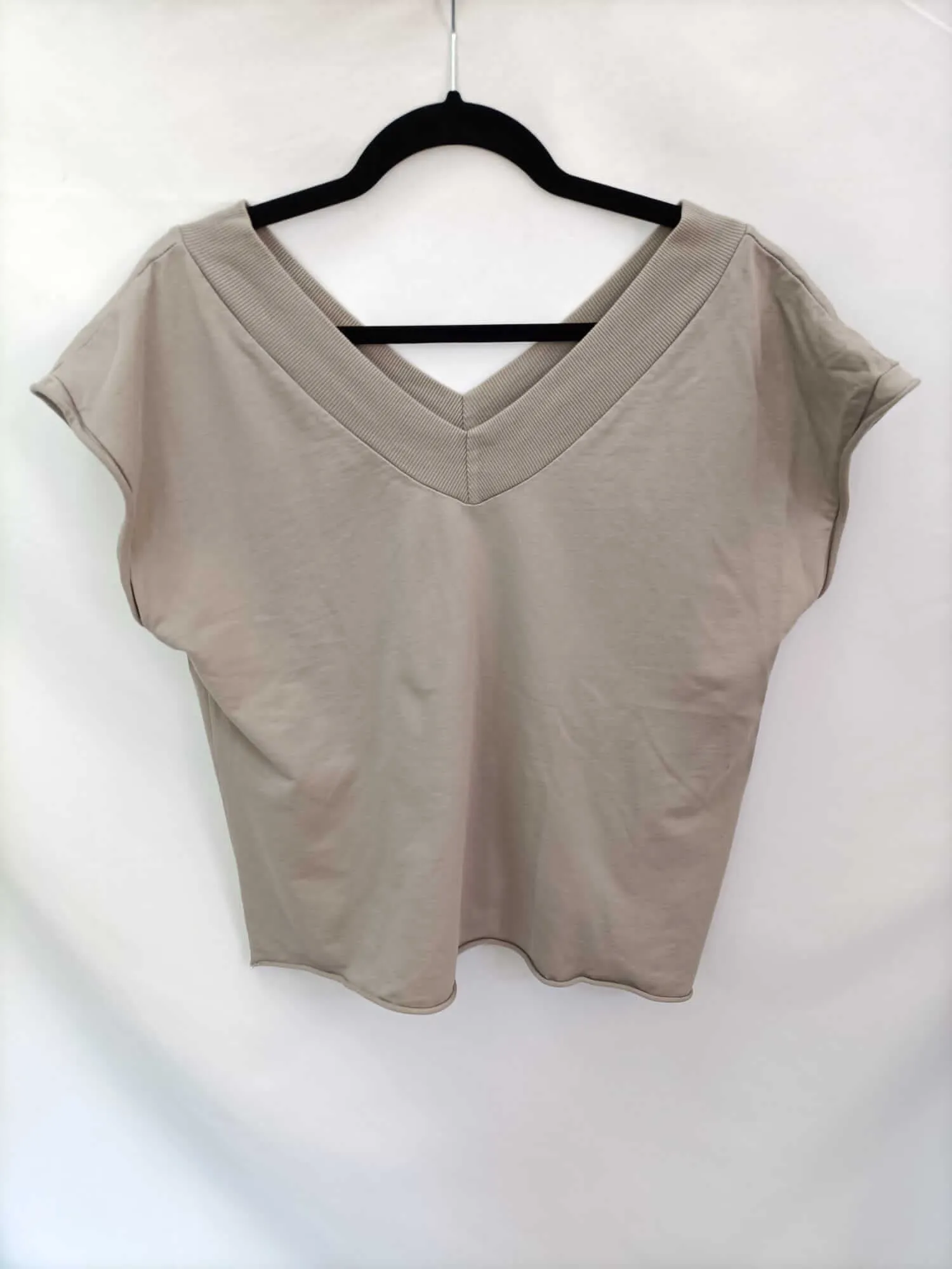 OTRAS. Camiseta beige topo TU (L)