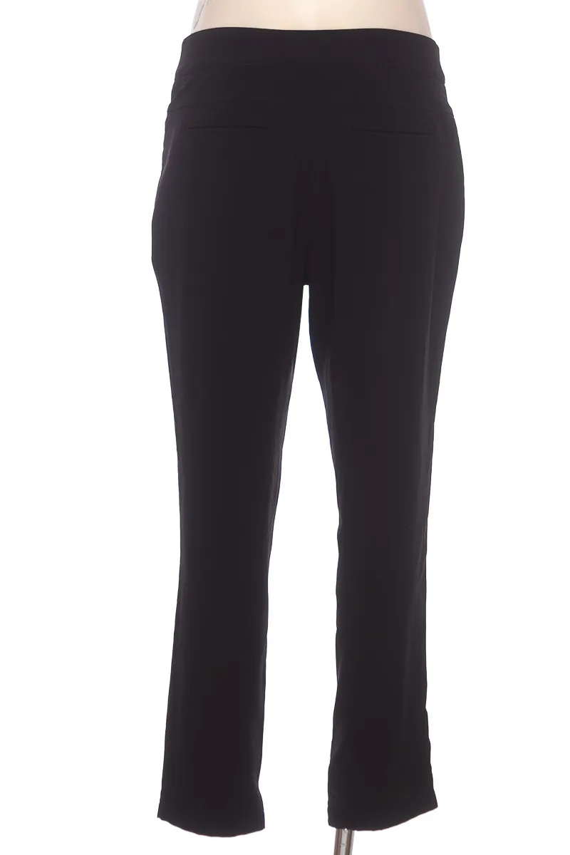 PANTALóN COLOR NEGRO  FOREVER 21