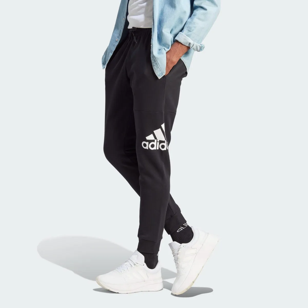 Pantalón Lifestyle Hombre Adidas Essentials Fleece Tapered Cuff Big Logo Negro
