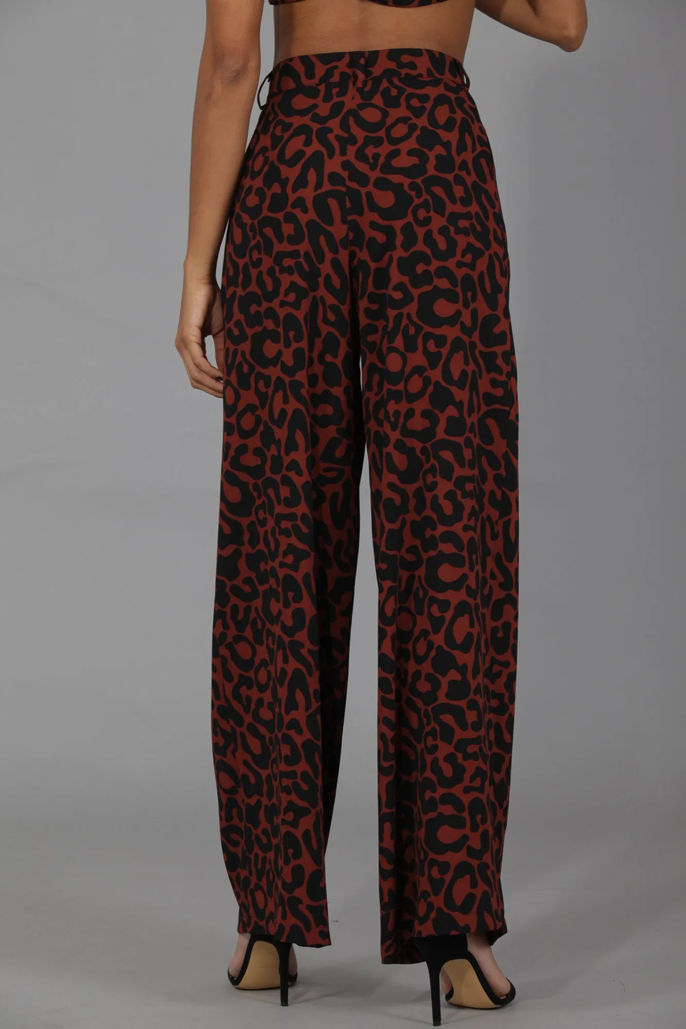 Pantalón traje holgado · PRINT TEJA ·