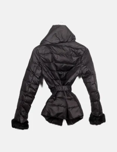 Pedro del Hierro Anorak negro con pelo en mangas
