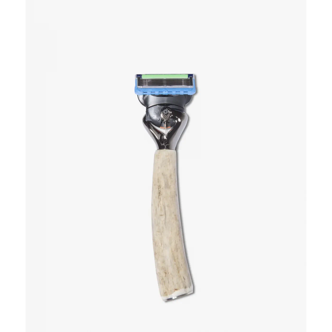 Razor with deer handle