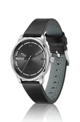 Reloj de acero inoxidable con correa de piel negra