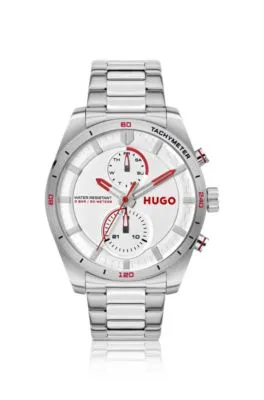 Reloj de acero inoxidable con detalles inspirados en las carreras