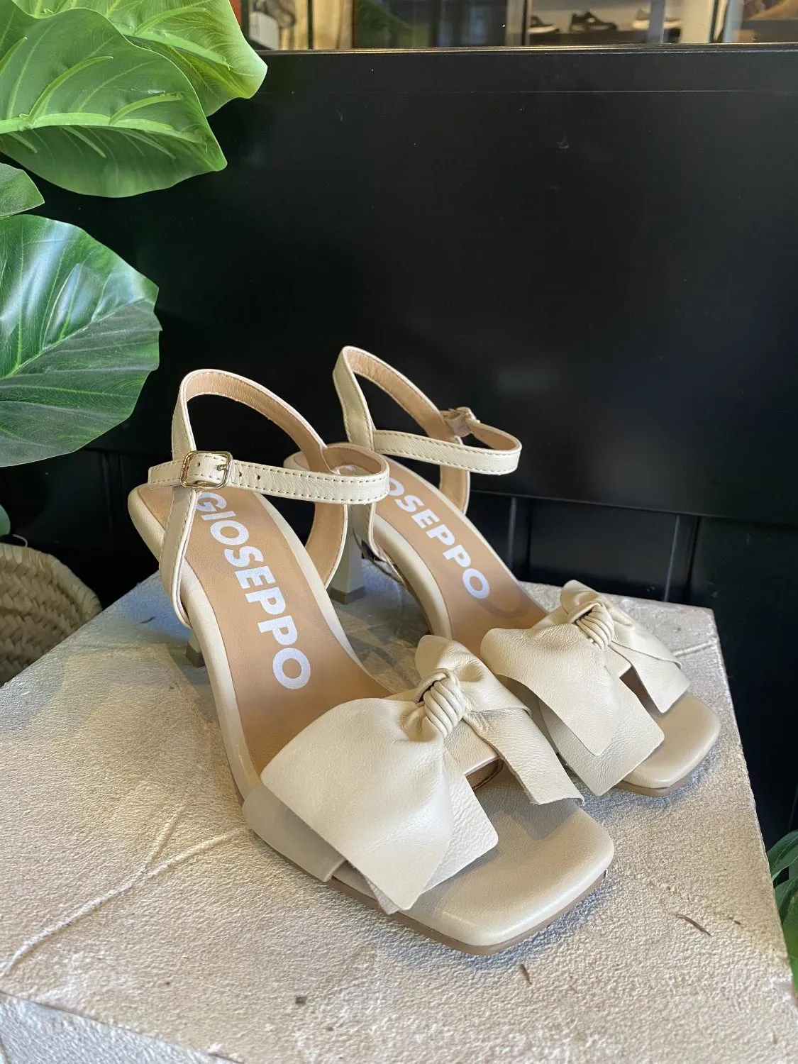 Sandalia Tacón Gioseppo Patti 71139 Beige