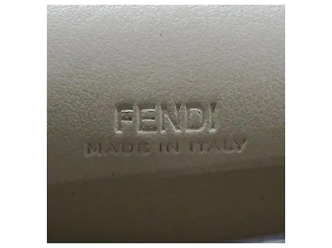 Tarjetero de cuero gris Fendi 