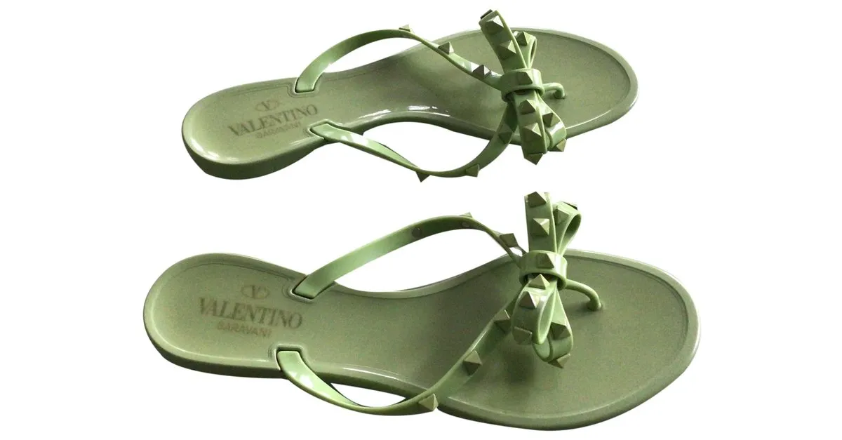 Valentino Garavani Sandalias de dedo en verde claro / hierba 