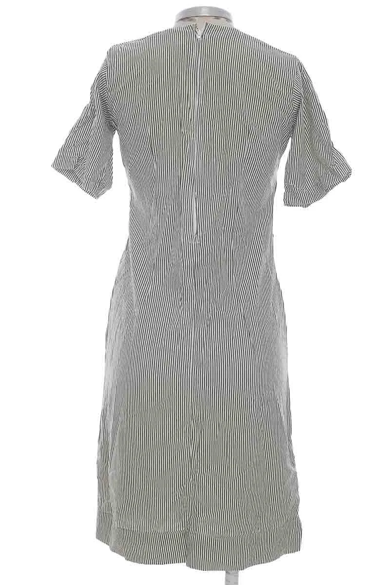 VESTIDO / ENTERIZO COLOR VERDE  CLOSEANDO