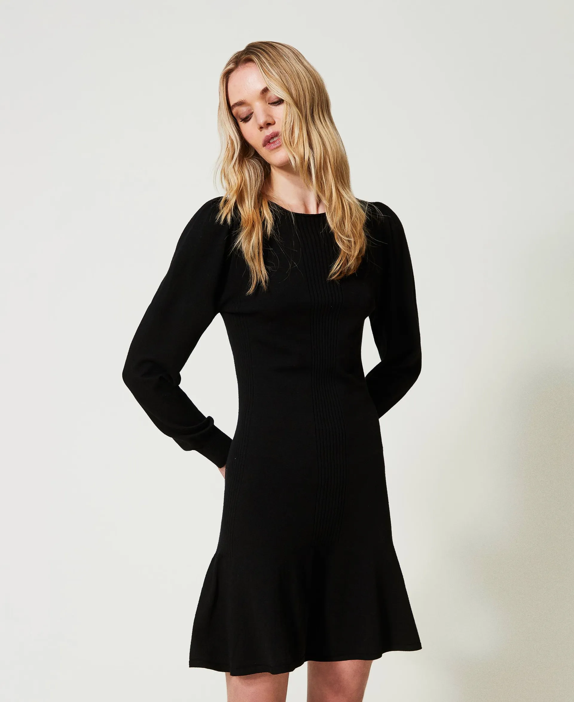 Vestido corto de punto doble
