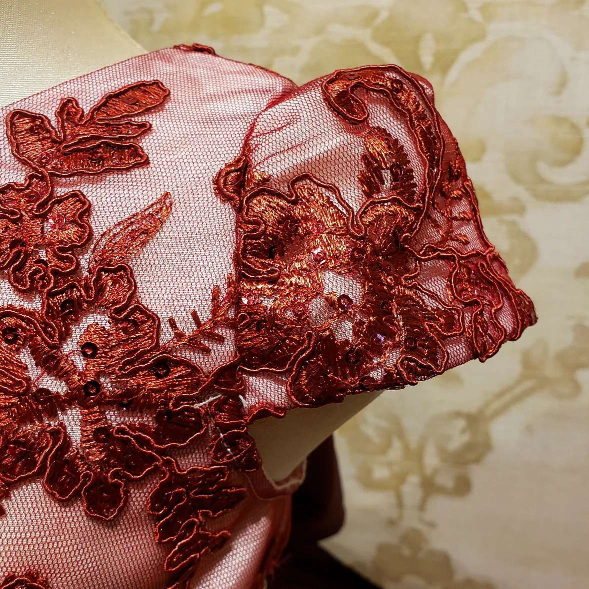 Vestido de Niña Fiesta Vino con Blanco Encaje Elegante Talla 2 a 8 años