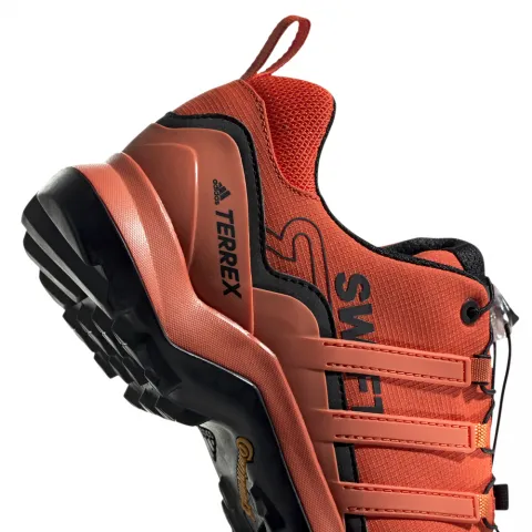 ZAPATILLA ADIDAS TERREX SWIFT R2  BC0392
