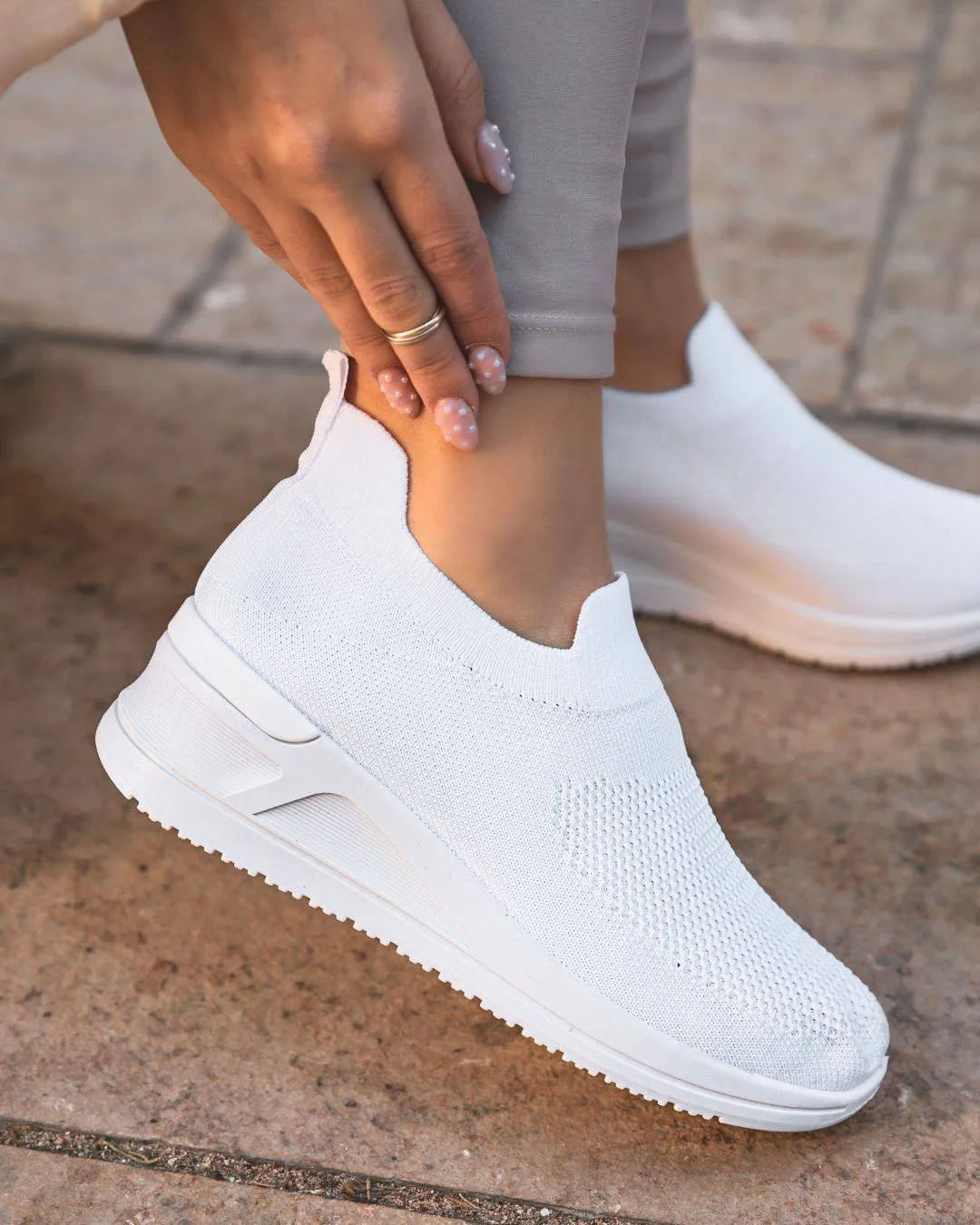 ZAPATILLAS DEPORTIVAS DE TELA BLANCA PARA MUJER  ALLIE