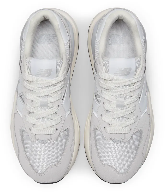  Zapatillas Urbanas Mujer New Balance 57/40 Blanca