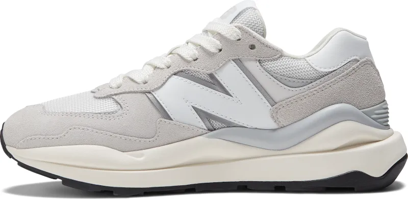  Zapatillas Urbanas Mujer New Balance 57/40 Blanca