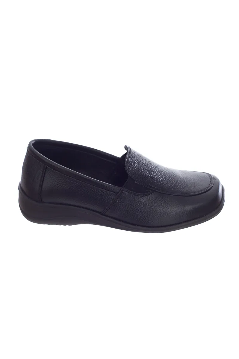 ZAPATOS COLOR NEGRO  CAPRIANO